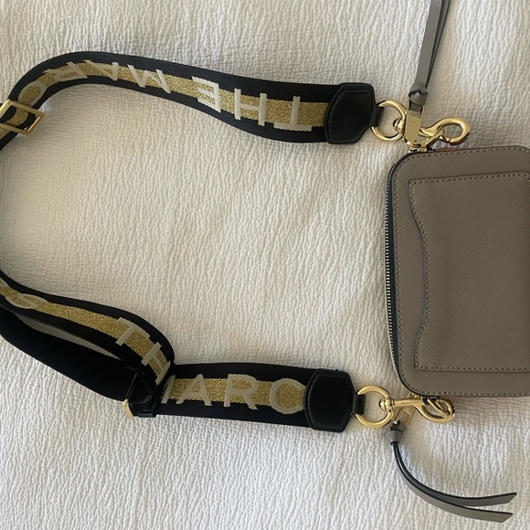 Marc Jacob’s SnapShot purse - Picture 3 of 4